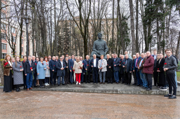 изображение_Новости_vypuskniki-universiteta-otmetili-den-gubkintsa