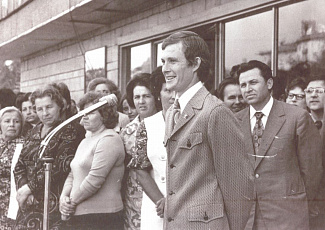 Комсомолец 70-х Почетный выпускник университета Владимир Свешников поддержал almamater