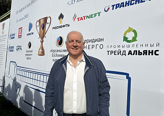Член Общественного совета Фонда Михаил Ставский внес благотворительный взнос