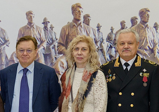 Выпускница университета Тамара Канделаки поддержала Альма-матер