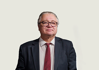 Член Правления Фонда Олег Капустин внес благотворительный взнос