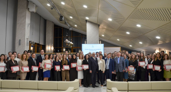 изображение_Новости_torzhestvennoe-nagrazhdenie-pobediteley-konkursa-na-poluchenie-grantov-molodym-prepodavatelyam