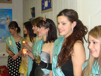 изображение_Новости_v-pervyy-den-vesny-prokhodil-konkurs-miss-universitet-2007-goda