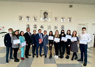 Лучшим студентам Губкинского университета вручены Сертификаты Ассоциации управления проектами «СОВНЕТ» 