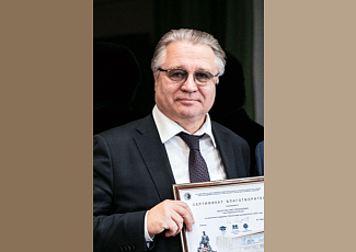 Член Правления Фонда Почетный выпускник университета Олег Капустин поддержал alma mater