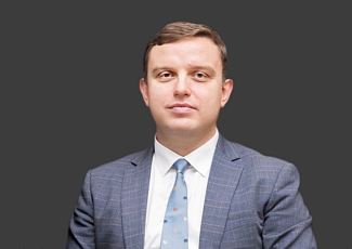 Выпускник университета Михаил Ершов поддержал Альма-матер