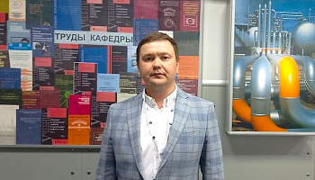 изображение_Новости_chlen-pravleniya-fonda-vitaliy-larshin-podderzhal-alma-mater1
