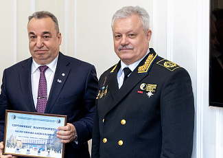 Член Правления Фонда выпускников Михаил Силин поддержал Альма-матер в юбилейном году