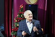 Зампред Правления Фонда профессор Виктор Шейнбаум внес благотворительный взнос