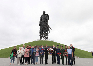 Делегация университета посетила Ржевский мемориал Советскому солдату