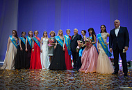 Член Общественного совета Фонда выпускников-губкинцев поздравил участниц конкурса Мисс Университет 2018